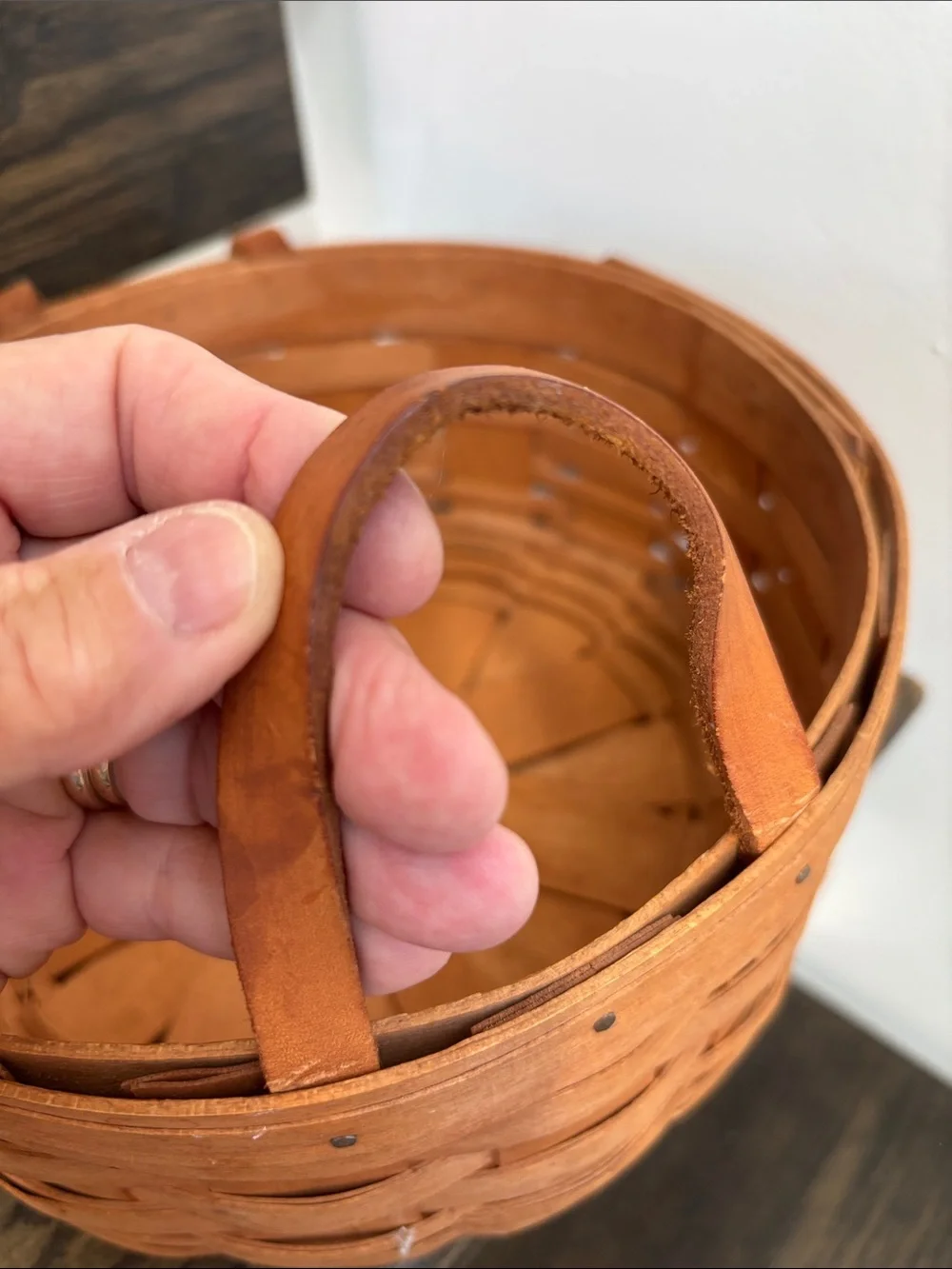 Vintage Longaberger basket, round, leather handles, 1991, 9.5” diameter